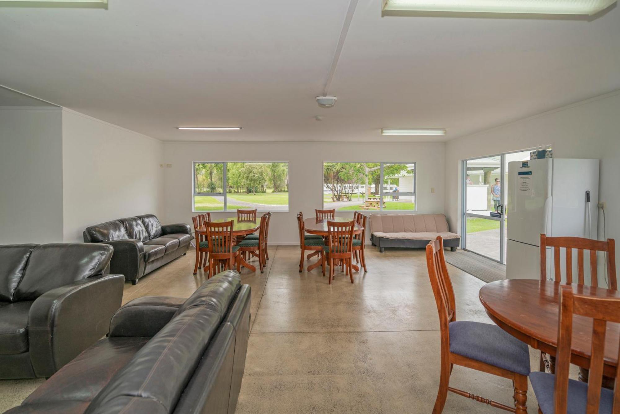 Coromandel Shelly Beach Top 10 Holiday Park Exteriör bild
