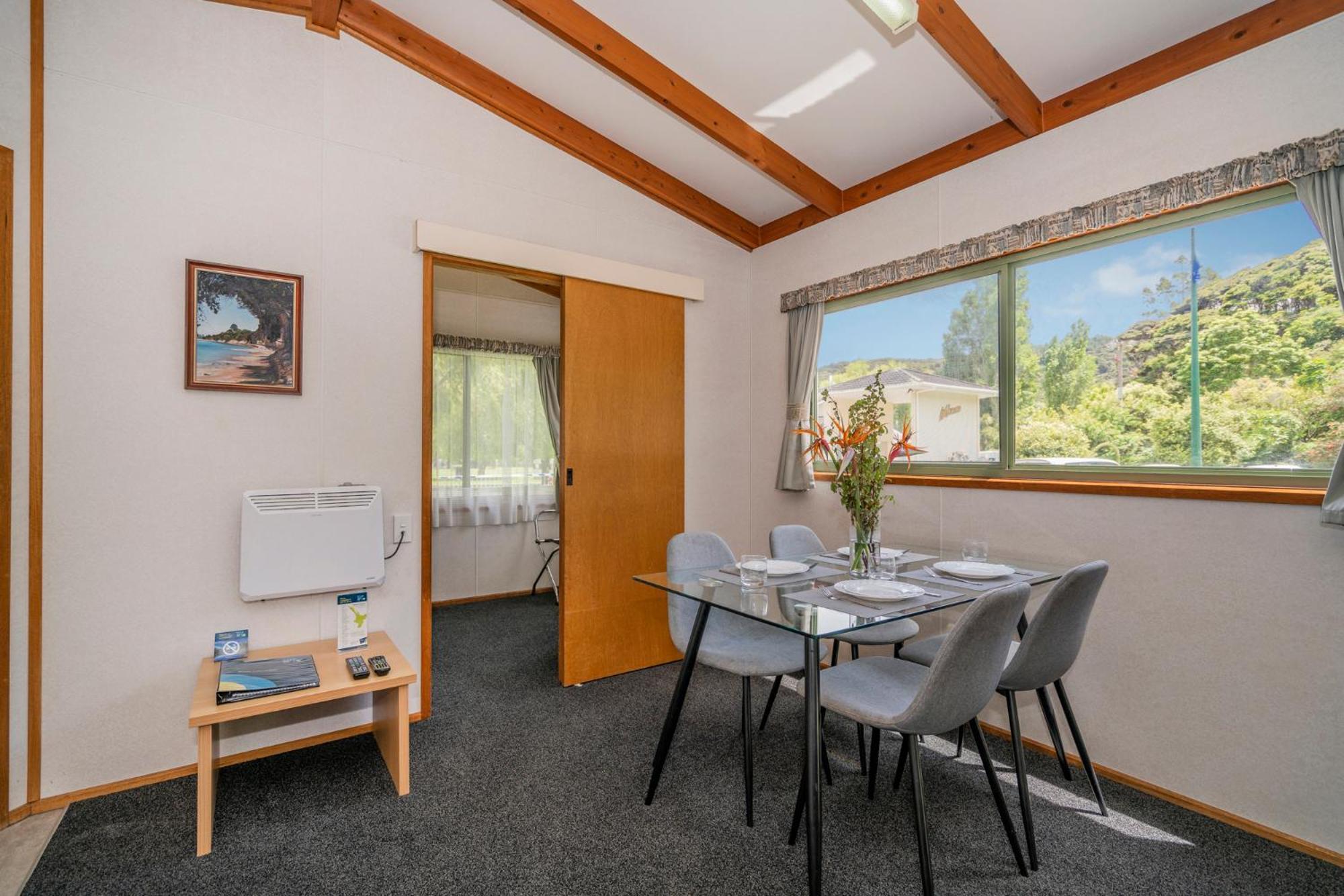 Coromandel Shelly Beach Top 10 Holiday Park Exteriör bild