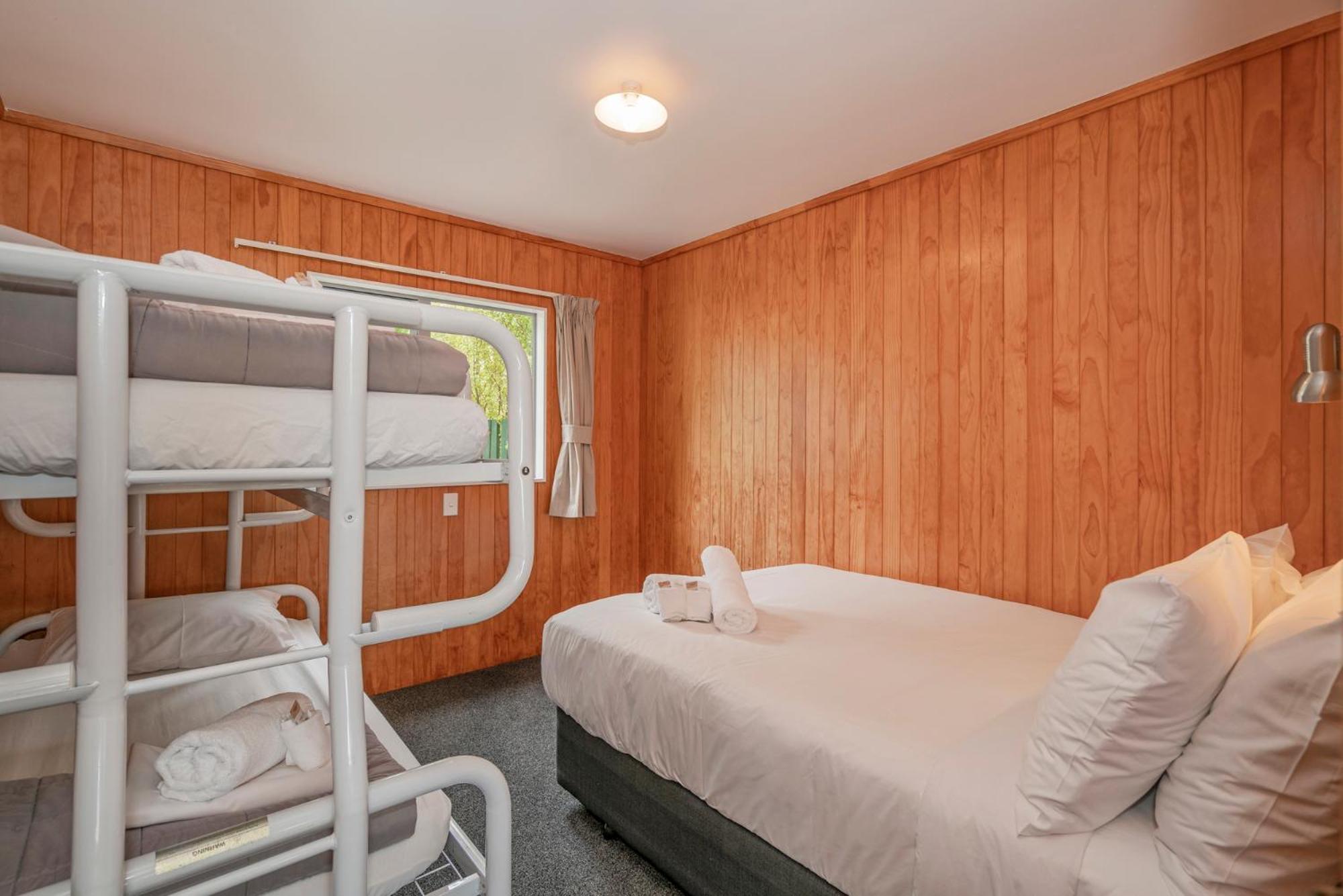 Coromandel Shelly Beach Top 10 Holiday Park Rum bild