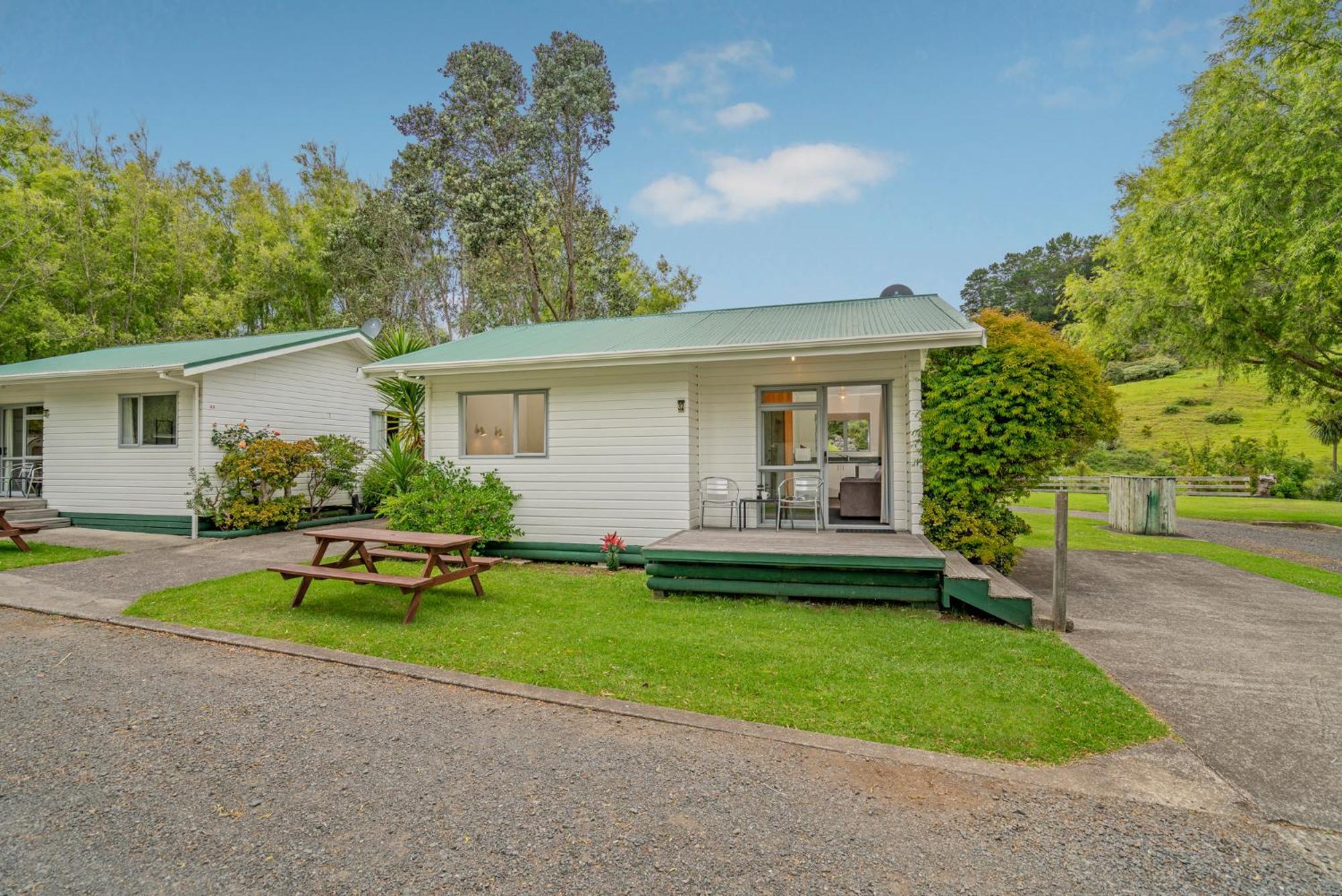 Coromandel Shelly Beach Top 10 Holiday Park Rum bild