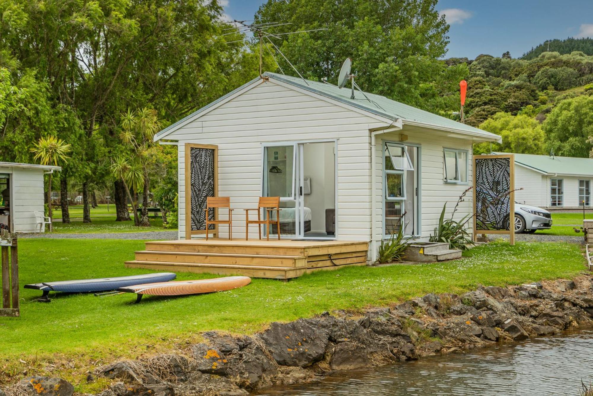 Coromandel Shelly Beach Top 10 Holiday Park Rum bild